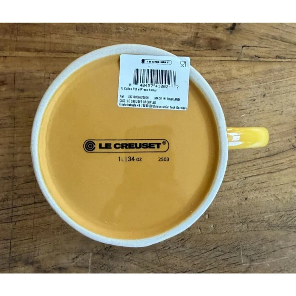 Le Creuset Stoneware 34 oz 1 Liter Coffee Pot French Press Nectar Yellow NEW